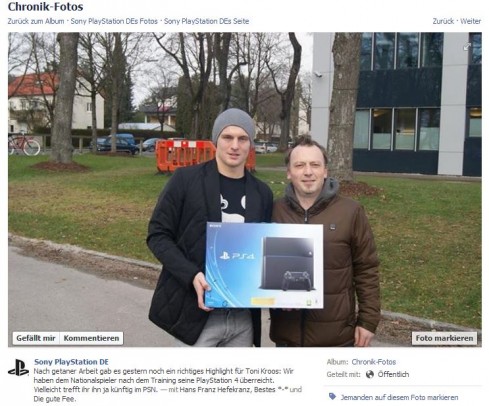 PS4 Facebook